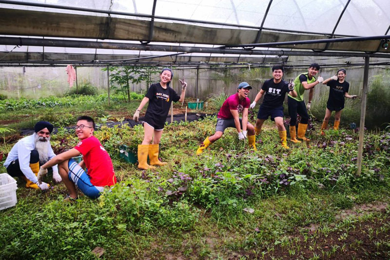 Volunteers at Balik Kampung 2018. Image courtesy of Ground-Up Initiative.